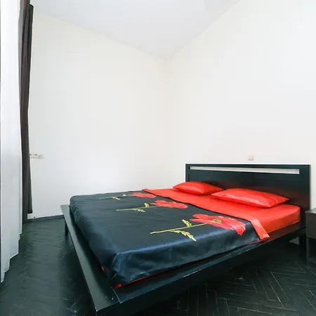 3 спальни и гостинная на крещатике 29 Apartment Kyiv